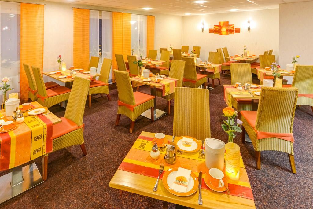 Hotel Restaurant Zum Werdersee Bremen Exterior photo