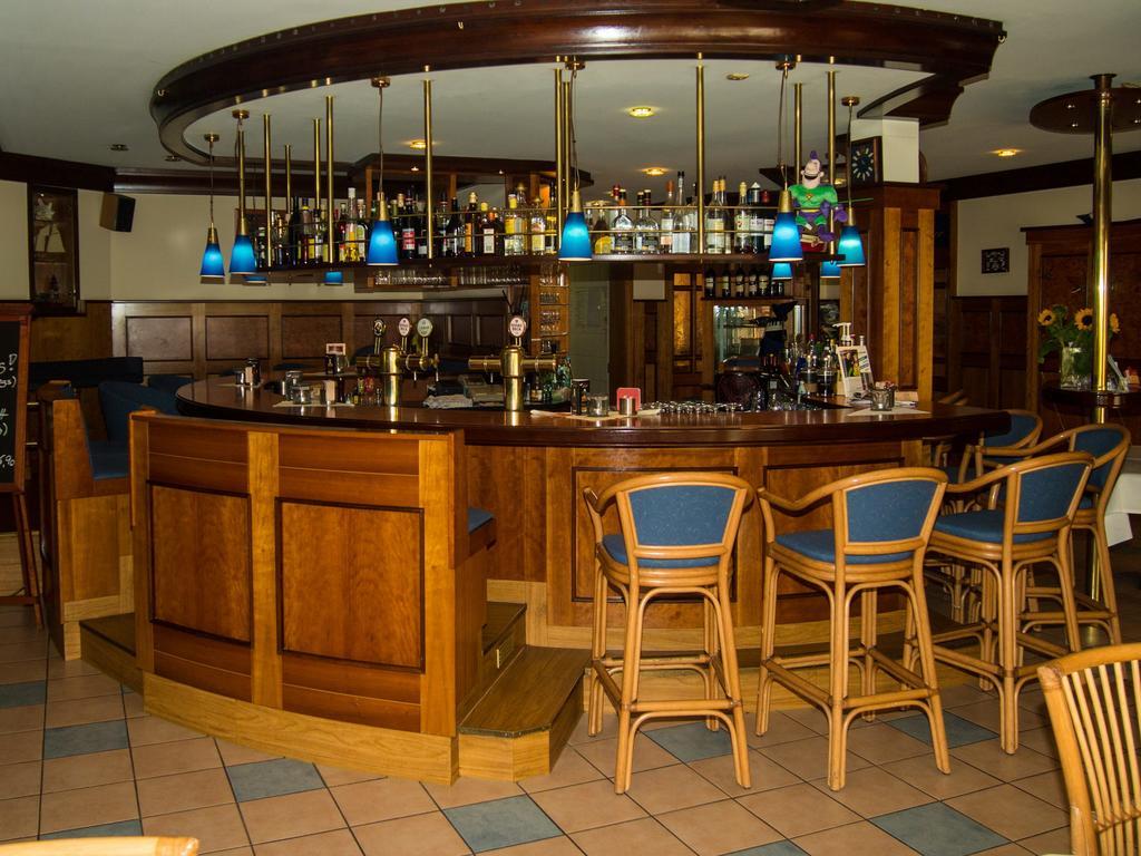 Hotel Restaurant Zum Werdersee Bremen Exterior photo
